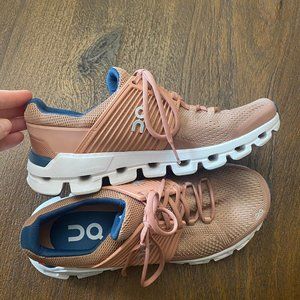 On Cloud Womens Shoes EUC Size 7